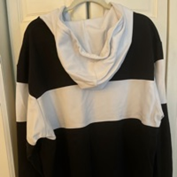 Men's Michael Kors Hoodie, XXL, Black & White Henley - Picture 3 of 4